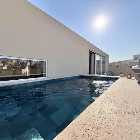 شقة Luxury Penthouse With Pool And Terrace For 5 Guests *