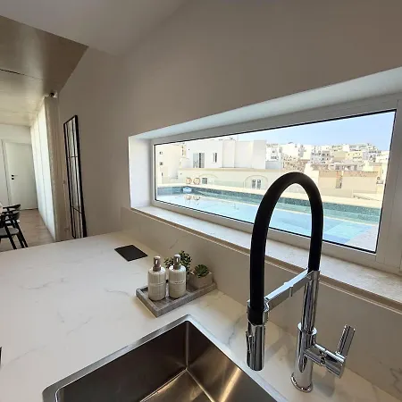 Luxury Penthouse With Pool And Terrace For 5 Guests Gzira