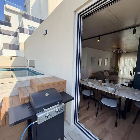 شقة Luxury Penthouse With Pool And Terrace For 5 Guests Gzira