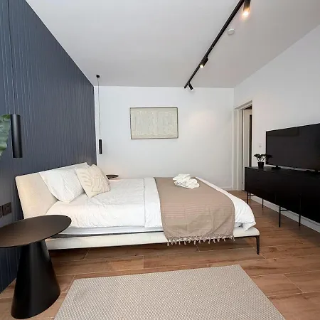 شقة Luxury Penthouse With Pool And Terrace For 5 Guests Gzira