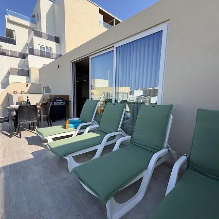 Luxury Penthouse With Pool And Terrace For 5 Guests Gzira