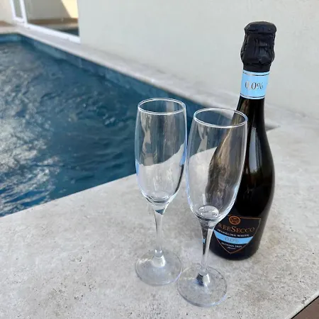 شقة Luxury Penthouse With Pool And Terrace For 5 Guests Gzira