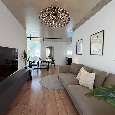 Luxury Penthouse With Pool And Terrace For 5 Guests شقة