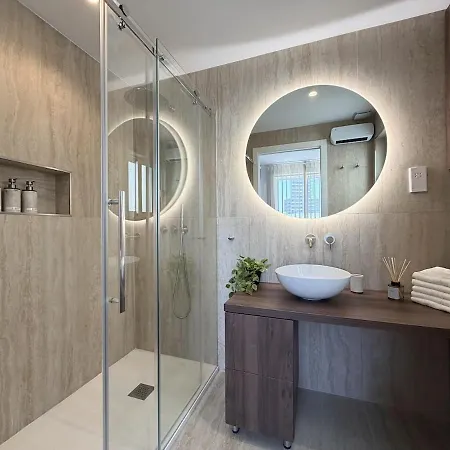 Luxury Penthouse With Pool And Terrace For 5 Guests *